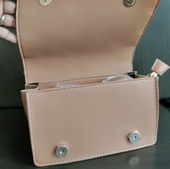 Weaved crossbody bag - Picture 9 of 16